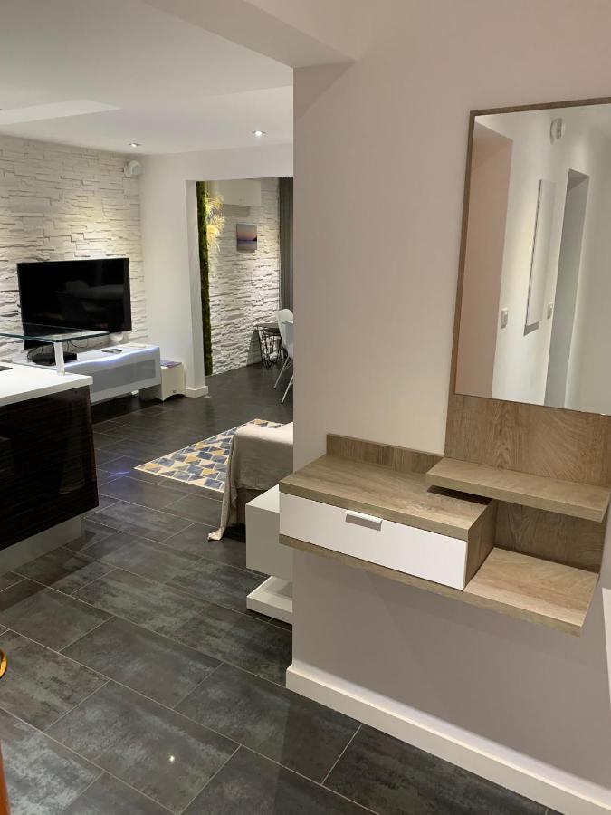 Grand Duc Apartment มองเดอลิเยอลานาปูล ภายนอก รูปภาพ